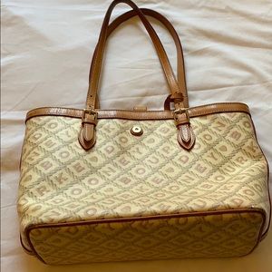 Dooney &Bourke Pocketbook.... Very Good Condition